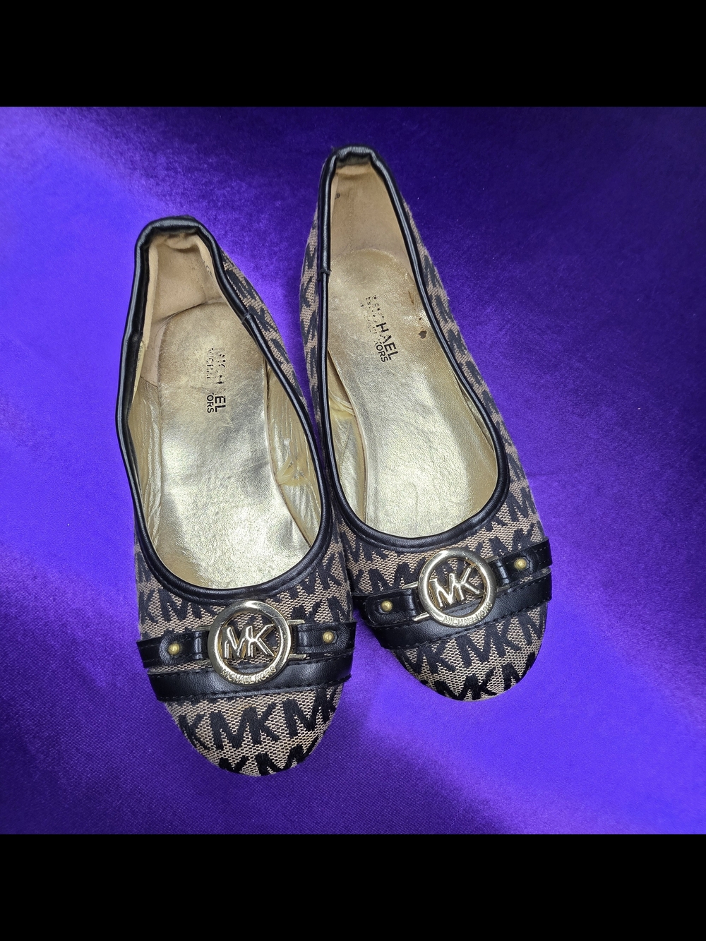 Michael Kors Tori Drew 2  Black & Tan  Logo Ballet Flats with Gold MK Accent
